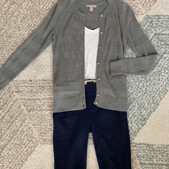 Banana Republic Grey Cardigan - Picture 3 of 7